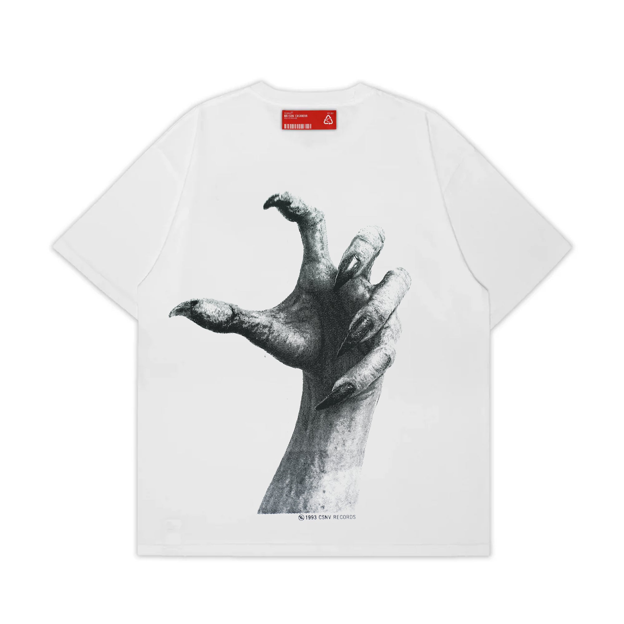 白い半袖Tシャツの背面。中央に、鋭い爪を持つ手のモノクログラフィック（ハーフトーン調）が大きくプリントされている。グラフィックの下には「© 1993 CSNV RECORDS」の小さなテキスト。背面の首元部分には、赤い長方形のブランドタグが配置されている。
